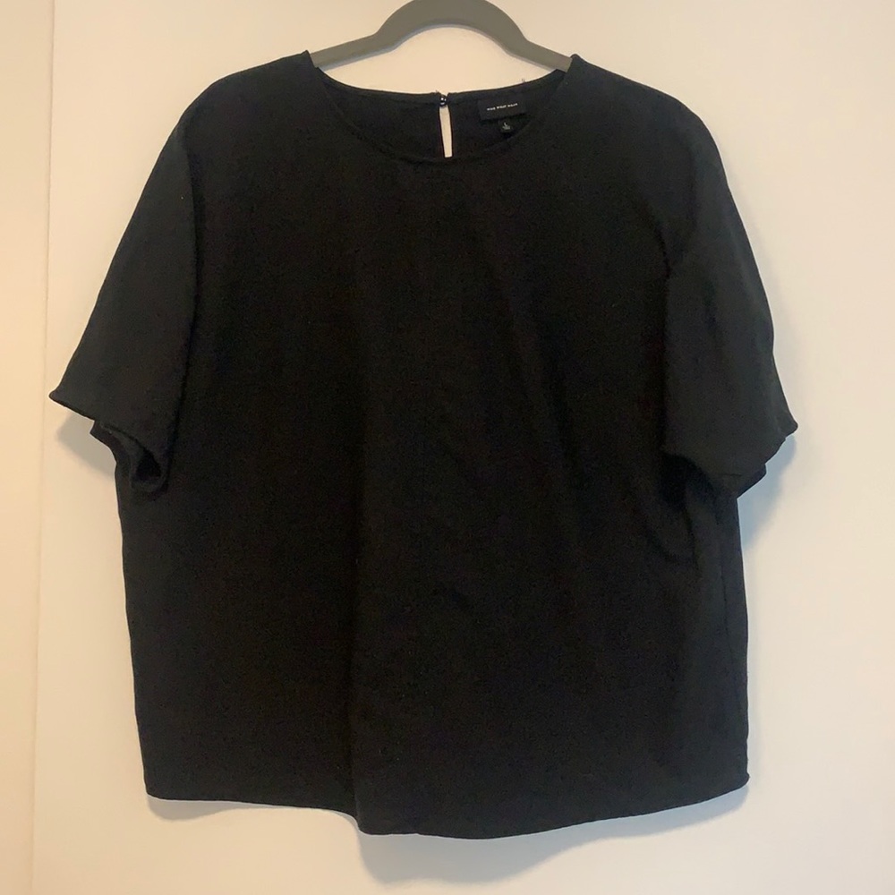 Women’s black Who What Wear size L top